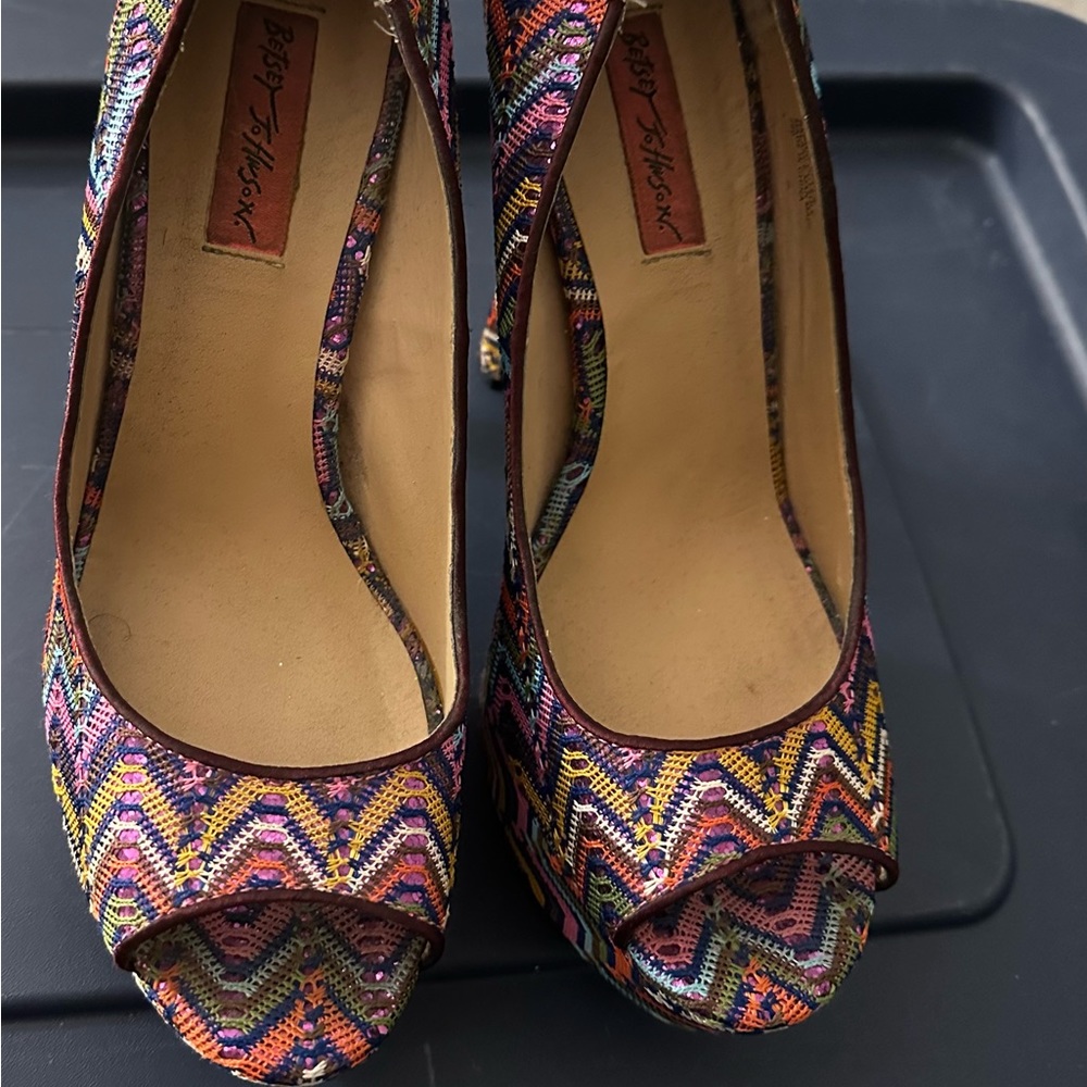 Betsy Johnson Embroidered Retro Peep Toe Platform Heels
